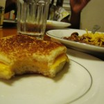 2009-04-28-grilled-cheese-and-chili-002