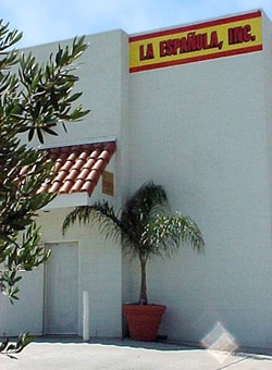 la-espanola-meats Exterior of La Espanola Meats grocery store.