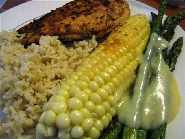 <p>Grilled Corn and Asapargus Served With Grilled Herbed Chicken and Sticky Rice</p>