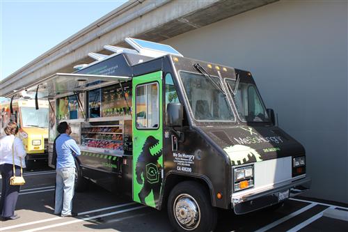 Me So Hungry is part of the Food Truck Fleet rolling into the Costco Business Center This Memorial Day Weekend.