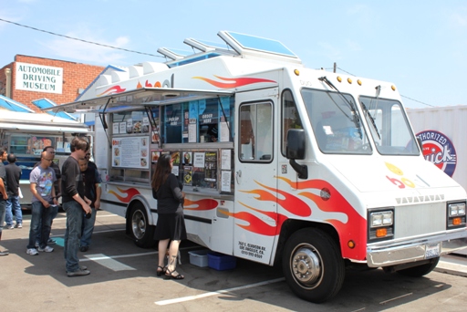 Bool BBQ Truck In El Segundo