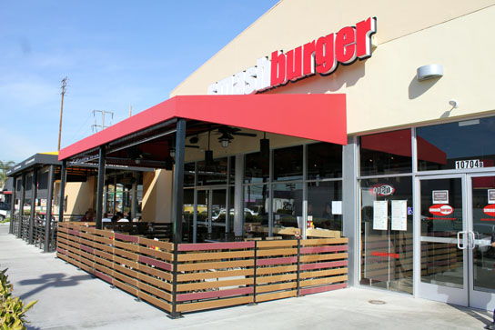Smashburger Store Front