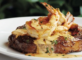 Fleming’s Prime Steakhouse & Wine Bar now featuring dry and wet aged steaks