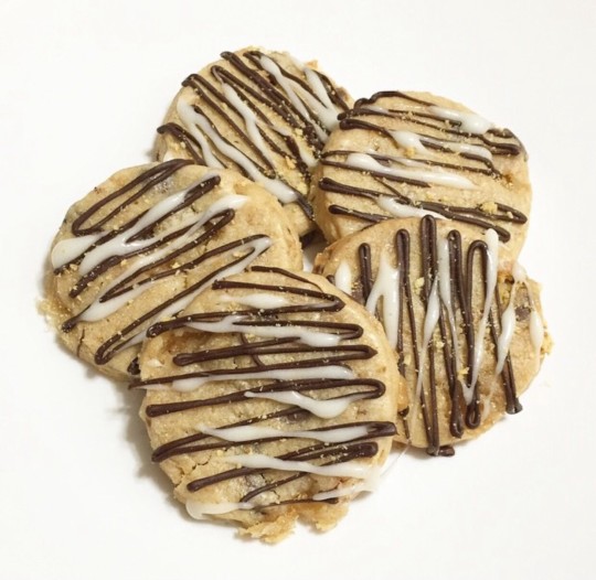 S'more cookies (photo credit: @sweetsbyjanine instagram)