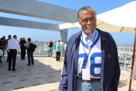 Rams leged Rosey Grier poses for a photo before the ribbon cutting.